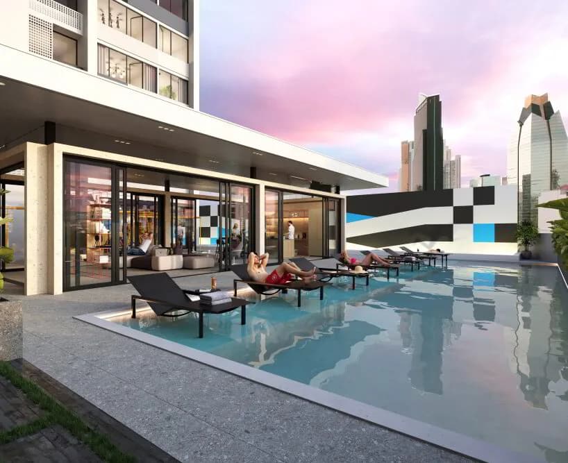 Sun Deck & Pool