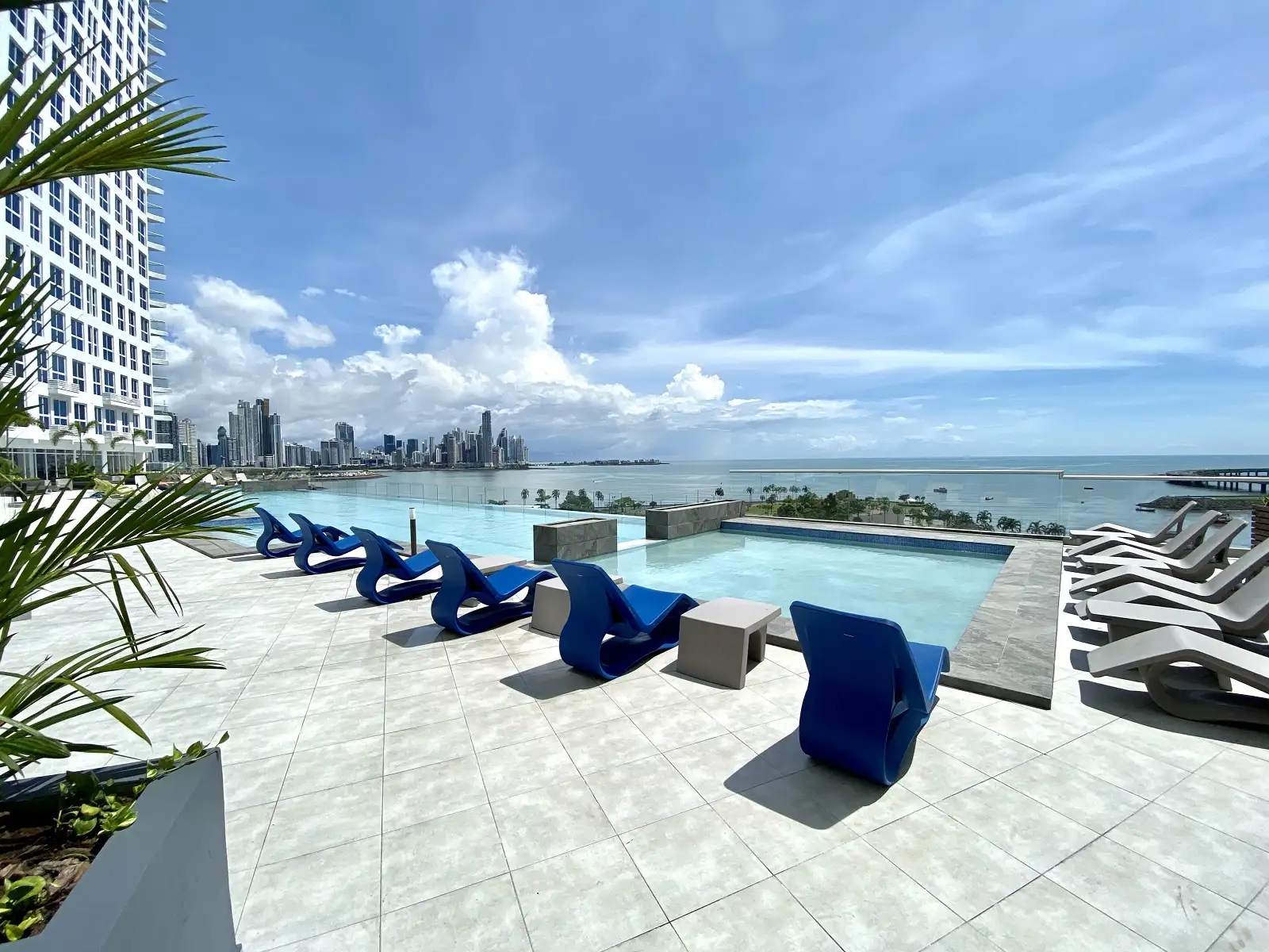 The Sands - Pool Area 07